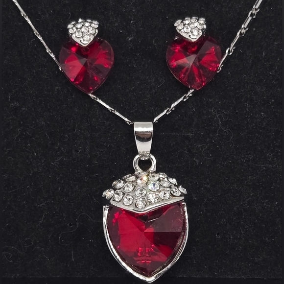 Jewelry - 18KGP Red Heart Crystal Necklace & Earring Set – Swarovski Elements